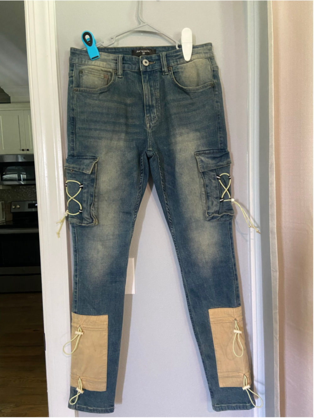 Serenade (Se' renade)jeans, Size 32" - Picture 2 of 9